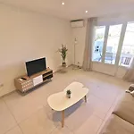 Superbe Avec Piscine Et Stationnement *