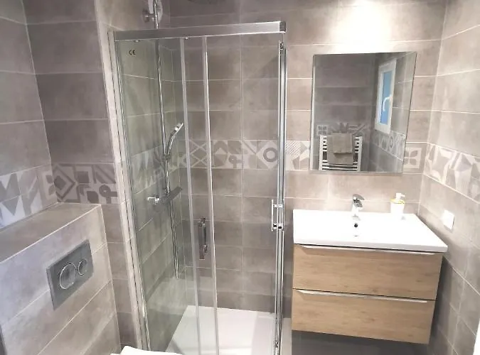 Appartement Superbe Avec Piscine Et Stationnement Sainte-Maxime