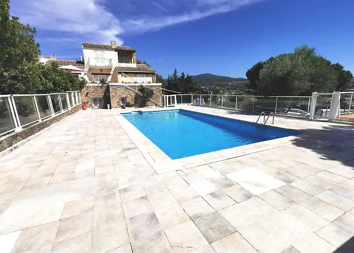 Appartamento Superbe Avec Piscine Et Stationnement *